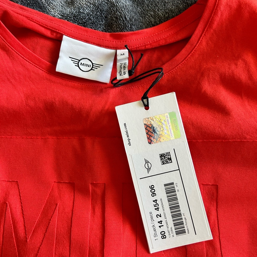 MINI “Medium” New With Tags Womens T-shirt